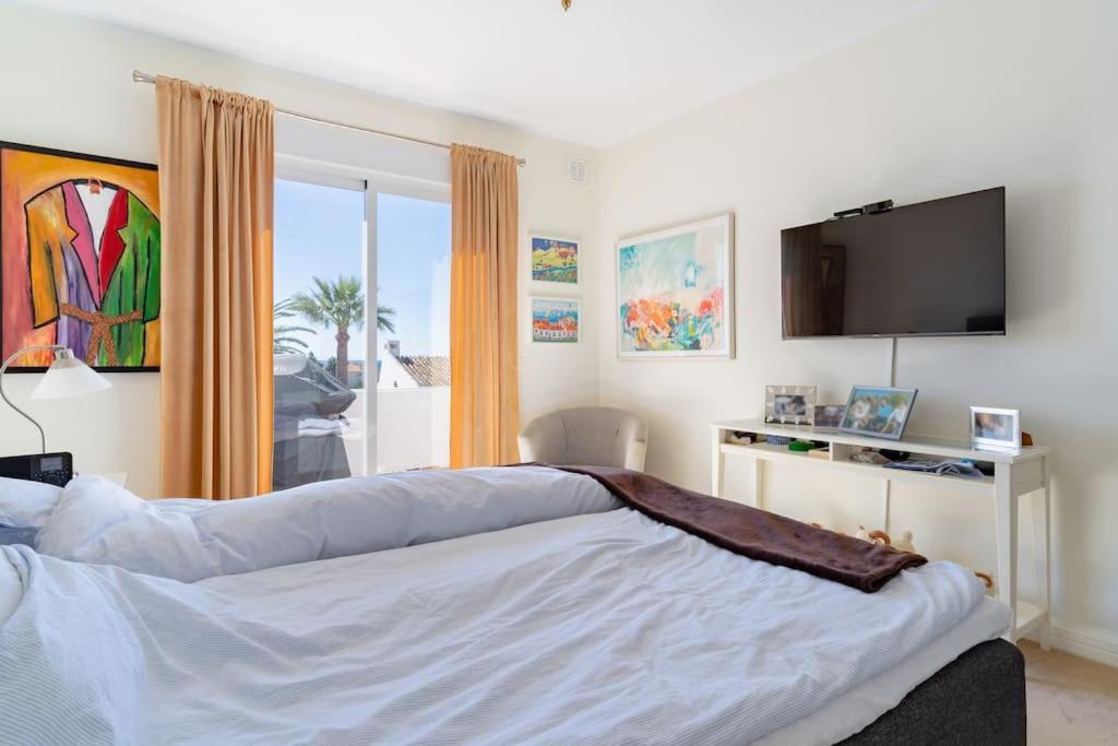 Apartment In Nueva Andalucia With An Amazing View